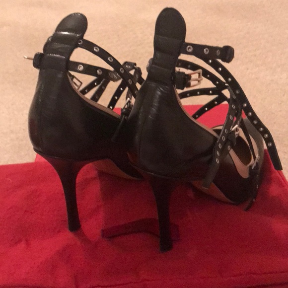 Authentic Valentino Pumps - Picture 4 of 8